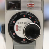 #96-4(5)-Brownie 8 Movie Camera 8mm.JPG