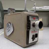 #96-3(4) - Kodak Brownie Movie Camera Improved Model II 8mm.JPG
