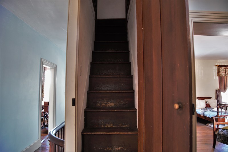 12 - Stairs to the Attic.jpg